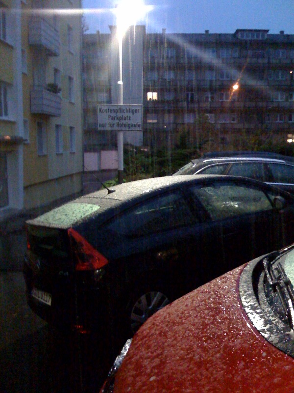 /schnipsel/200810-oct-2008/26-mein-erster-schnee-in-stuttgart/VOVEromLdfoj4n9vW9assX9So1_hd.jpg