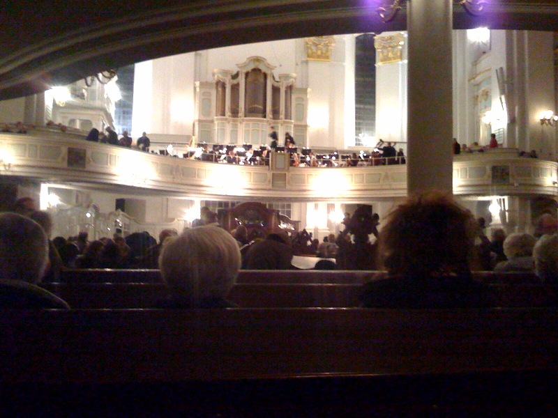 /schnipsel/200811-nov-2008/08-brahms-requiem-in-hamburg/VOVEromLdgm1kcp7iWdLMMPgo1_hd.jpg