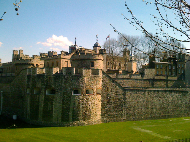 /schnipsel/200904-apr-2009/07-der-london-tower/VOVEromLdlzoi6ycXDDLRfk2o1_hd.jpg