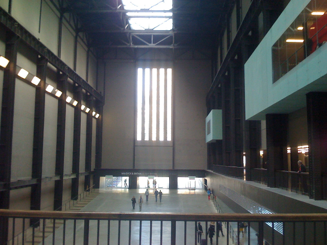 /schnipsel/200904-apr-2009/08-die-tate-galerie/VOVEromLdlzokg5yeHaIM5iPo1_hd.jpg