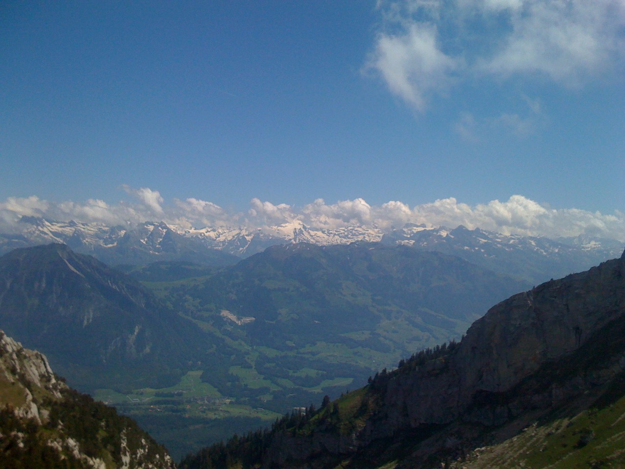 /schnipsel/200906-jun-2009/16-tolle-aussicht-von-oben/VOVEromLdop7j64dGpIokdcDo1_hd.jpg