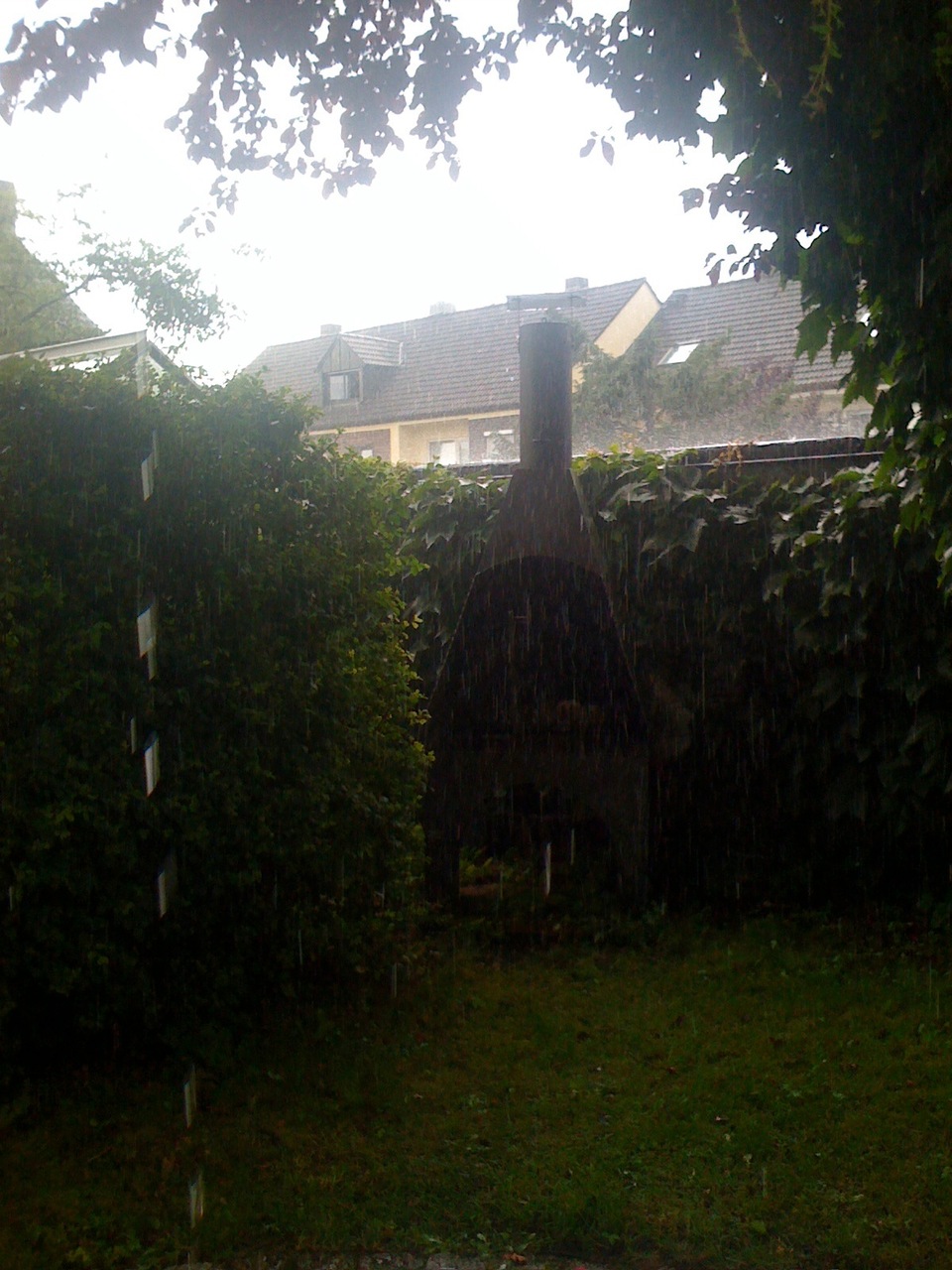 /schnipsel/200907-jul-2009/01-sommergewitter/VOVEromLdpj3nizlu2ZmnmDho1_hd.jpg