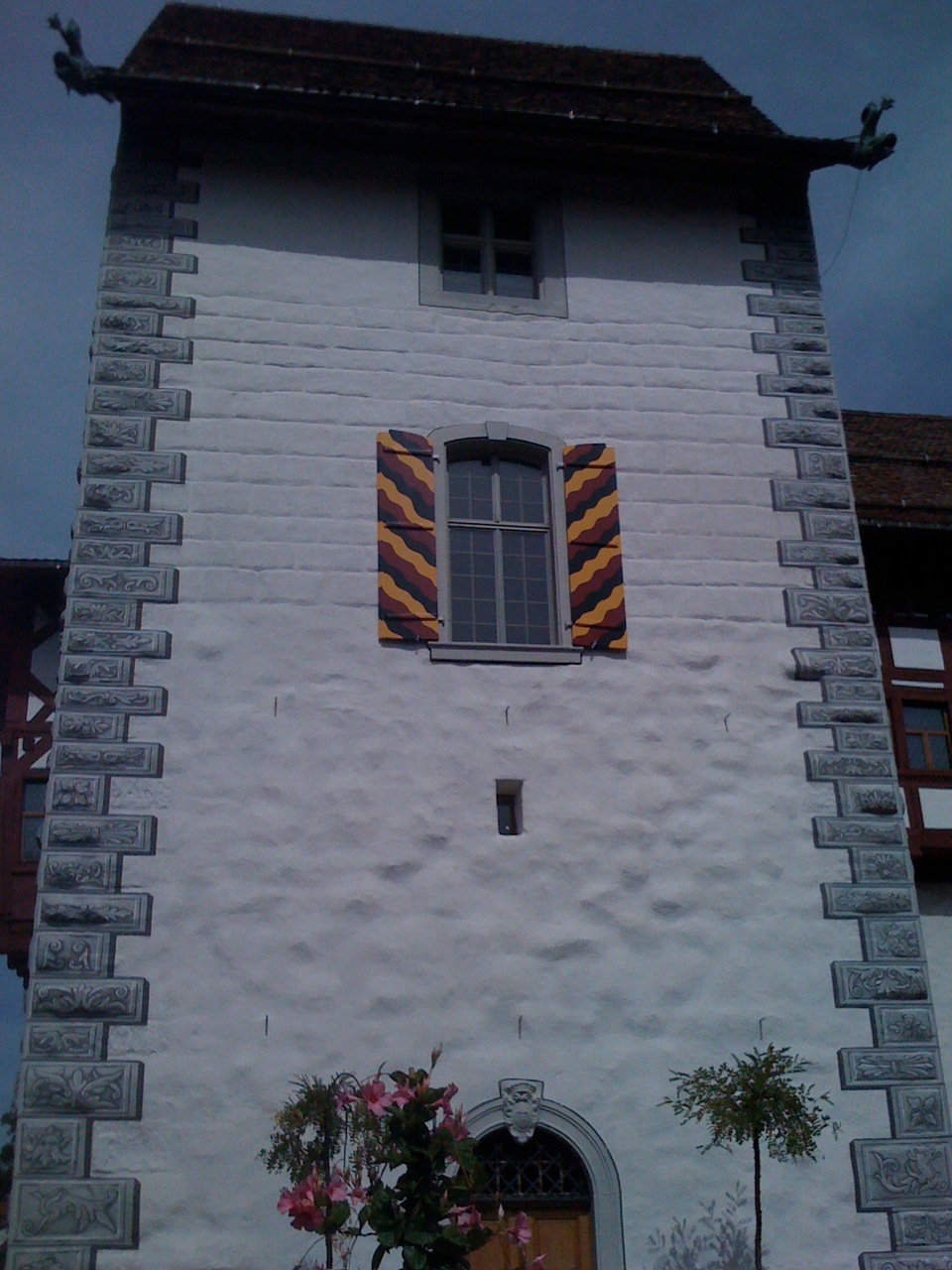 /schnipsel/200908-aug-2009/10-die-burg-zug/tumblr_koh5ktxSIi1qznfapo1_hd.jpg