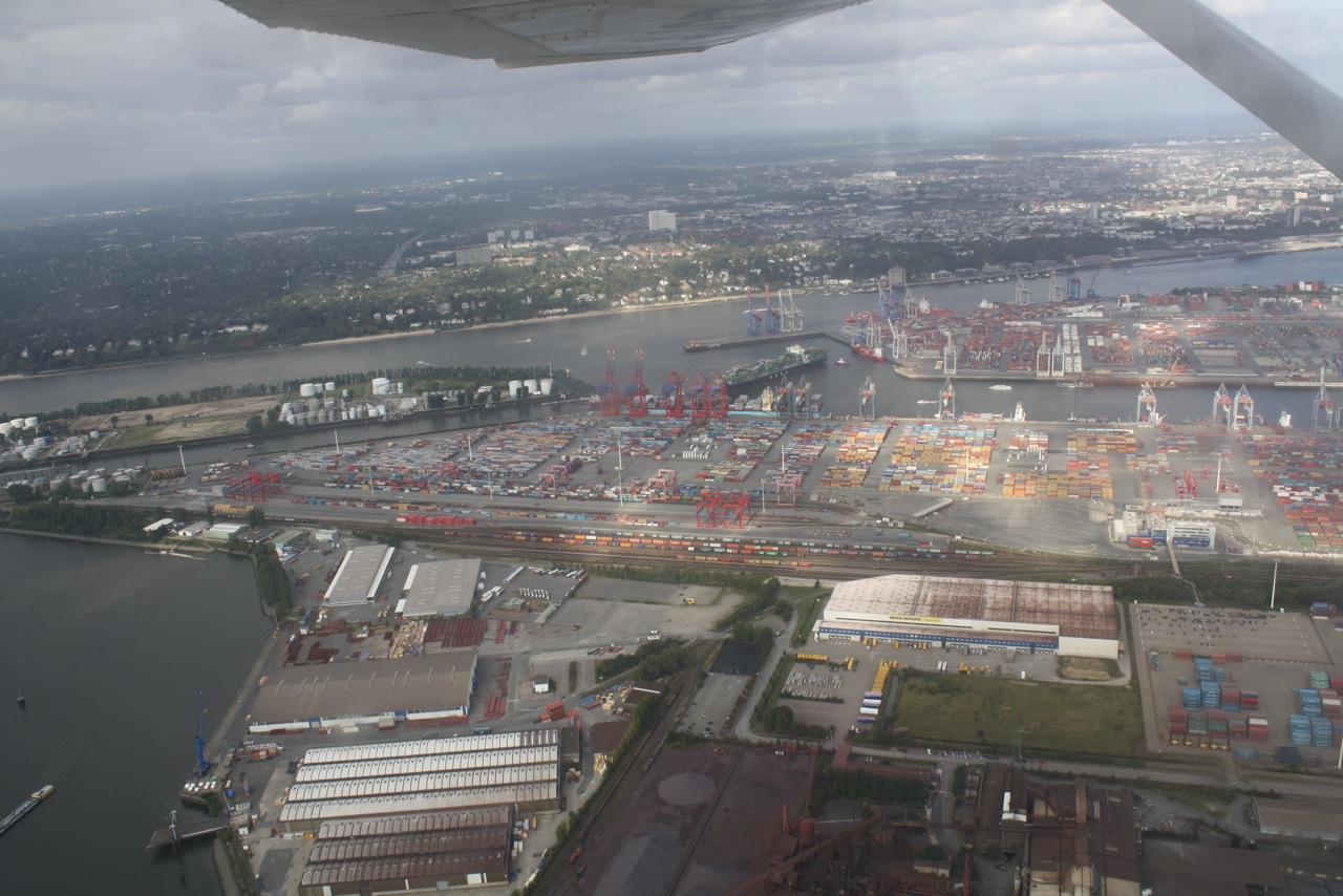 /schnipsel/200909-sep-2009/02-hamburg-von-oben/tumblr_kpx9cvu63t1qznfapo3_1280.jpg