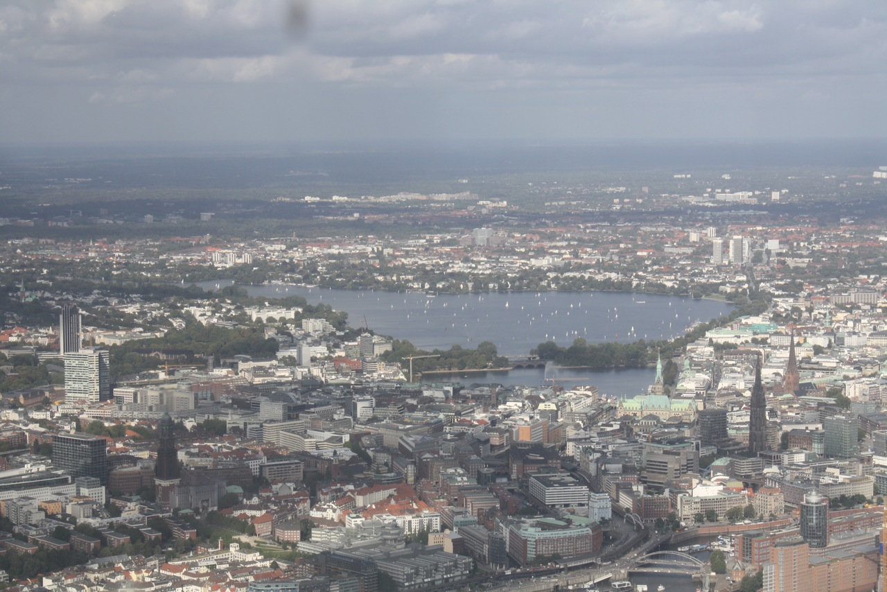 /schnipsel/200909-sep-2009/02-hamburg-von-oben/tumblr_kpx9cvu63t1qznfapo4_1280.jpg