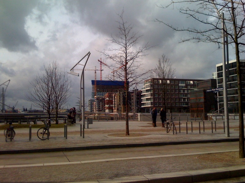 /schnipsel/201003-mar-2010/01-elbphilharmonie-im-bau/tumblr_kylsvbTKzC1qznfapo1_hd.jpg