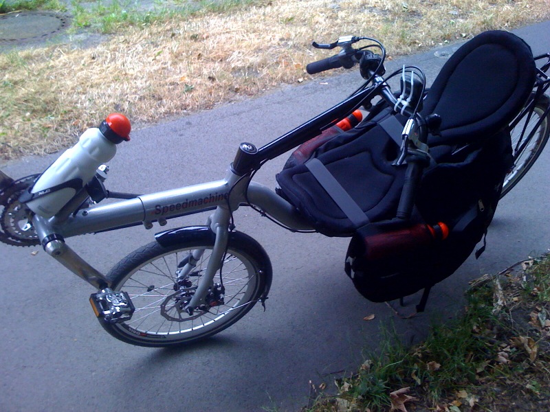 /schnipsel/201007-jul-2010/03-noch-ist-die-speedmachine-trocken/tumblr_l65pfmrJKm1qznfapo1_hd.jpg