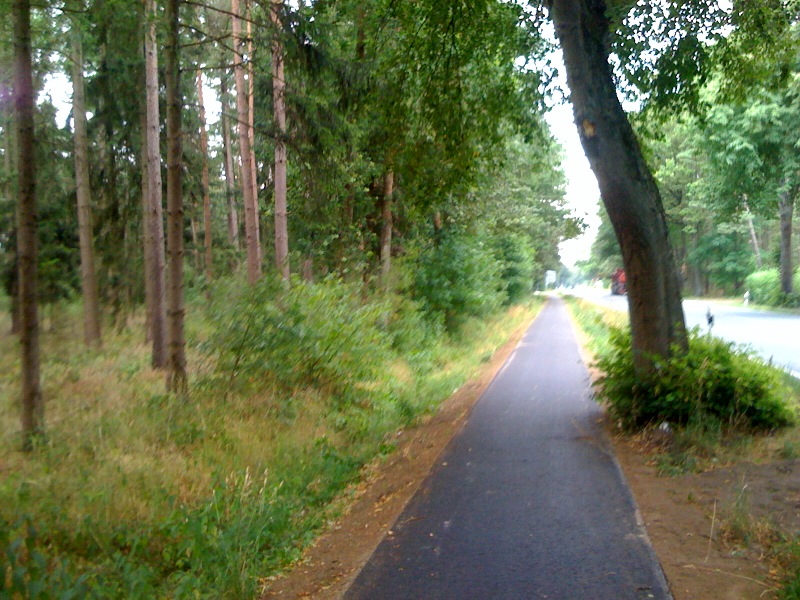 /schnipsel/201007-jul-2010/05-km-75-15-minuten-pause-jetzt-muss-ich-mich-mal-um-eine-unterkunft-bemuehen/tumblr_l65xbtbOwJ1qznfapo1_hd.jpg