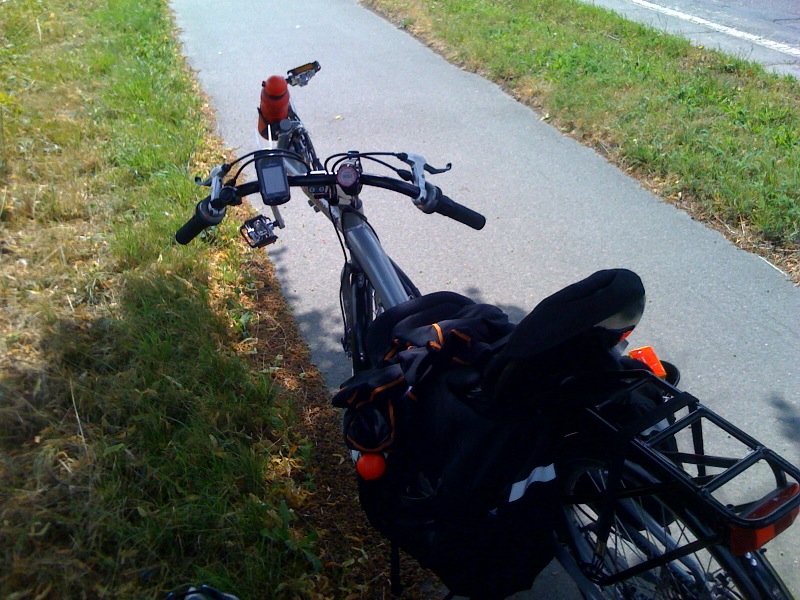 /schnipsel/201007-jul-2010/11-mittagspause-nach-56km-suedlich-von-hannover/tumblr_l67ns1Q6jK1qznfapo1_hd.jpg