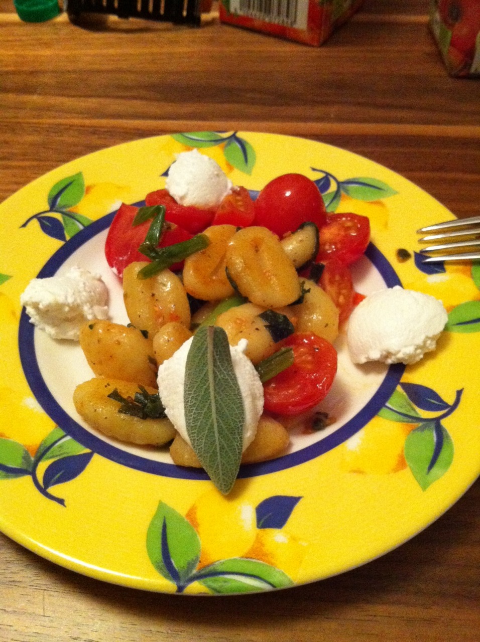 /schnipsel/201101-jan-2011/05-gemuese-salbei-gnocchi/tumblr_lfujdlfuJk1qznfapo1_1280.jpg