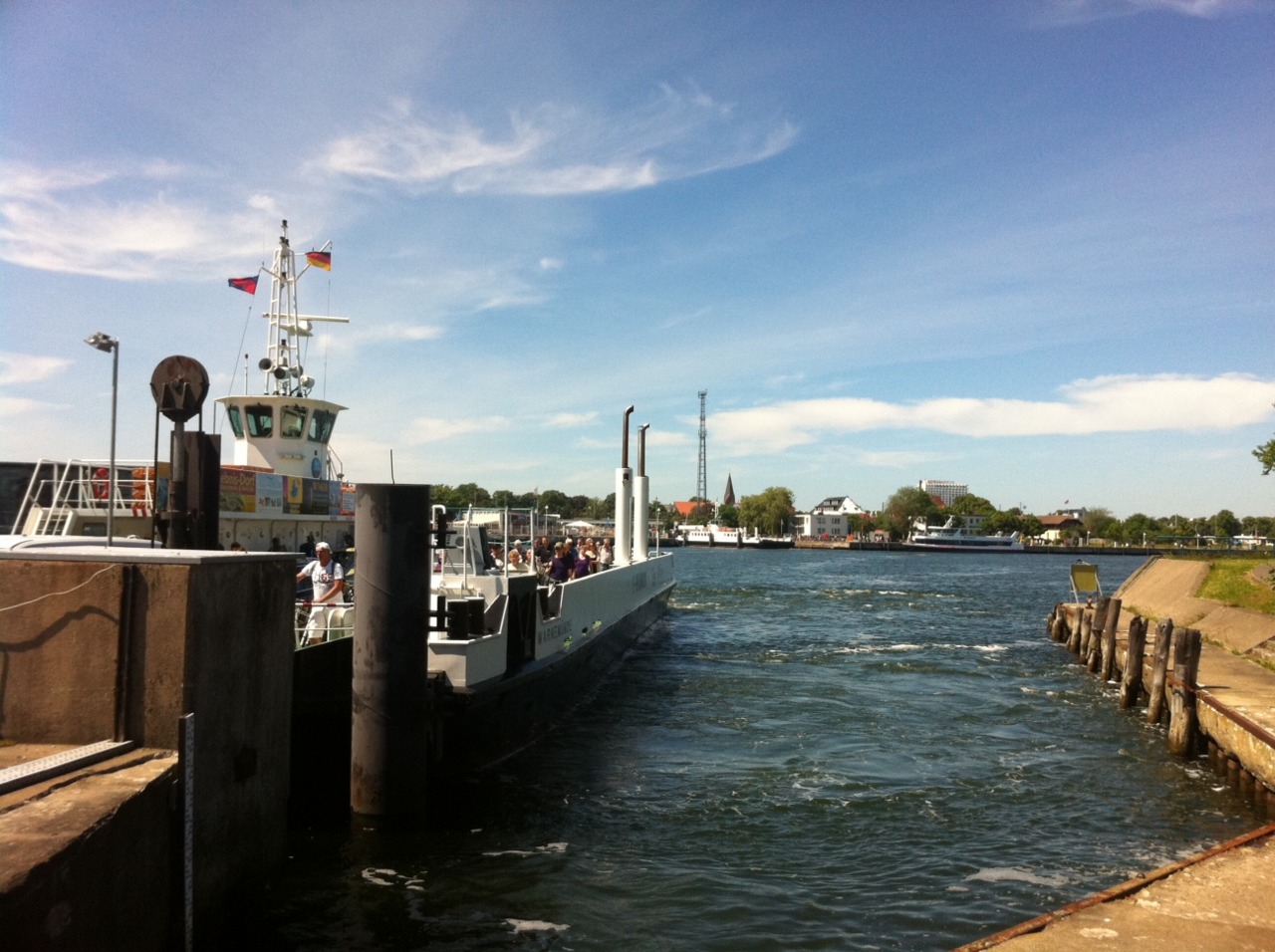 /schnipsel/201106-jun-2011/03-warnemuender-faehre/tumblr_lm66skbLUP1qznfapo1_1280.jpg