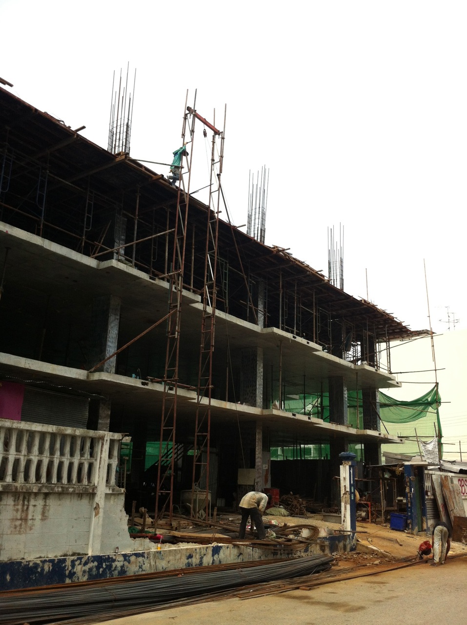 /schnipsel/201107-jul-2011/09-bau-in-bangkok/tumblr_loeo7cDUvL1qznfapo1_1280.jpg