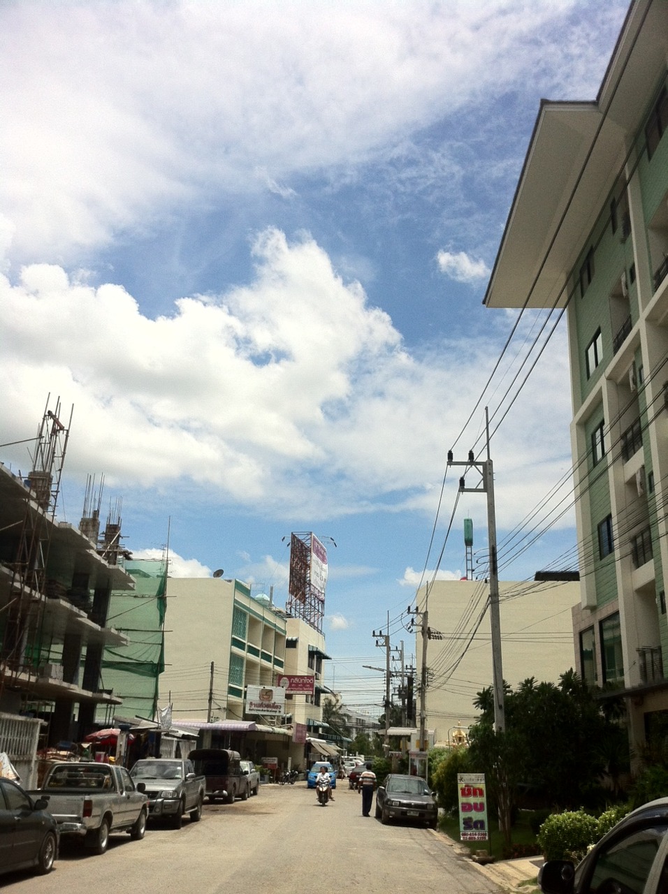 /schnipsel/201107-jul-2011/20-der-erste-blaue-himmel-seit-wochen/tumblr_loxjx7l5Xb1qznfapo1_1280.jpg