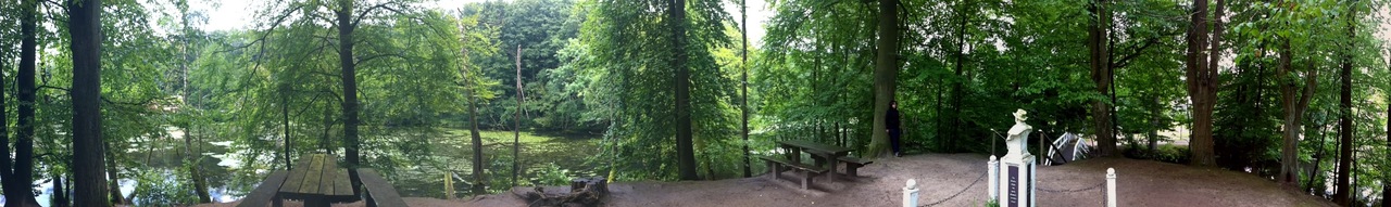 /schnipsel/201208-aug-2012/04-schlossteich/tumblr_m8fzyuvLu61qznfapo1_1280.jpg