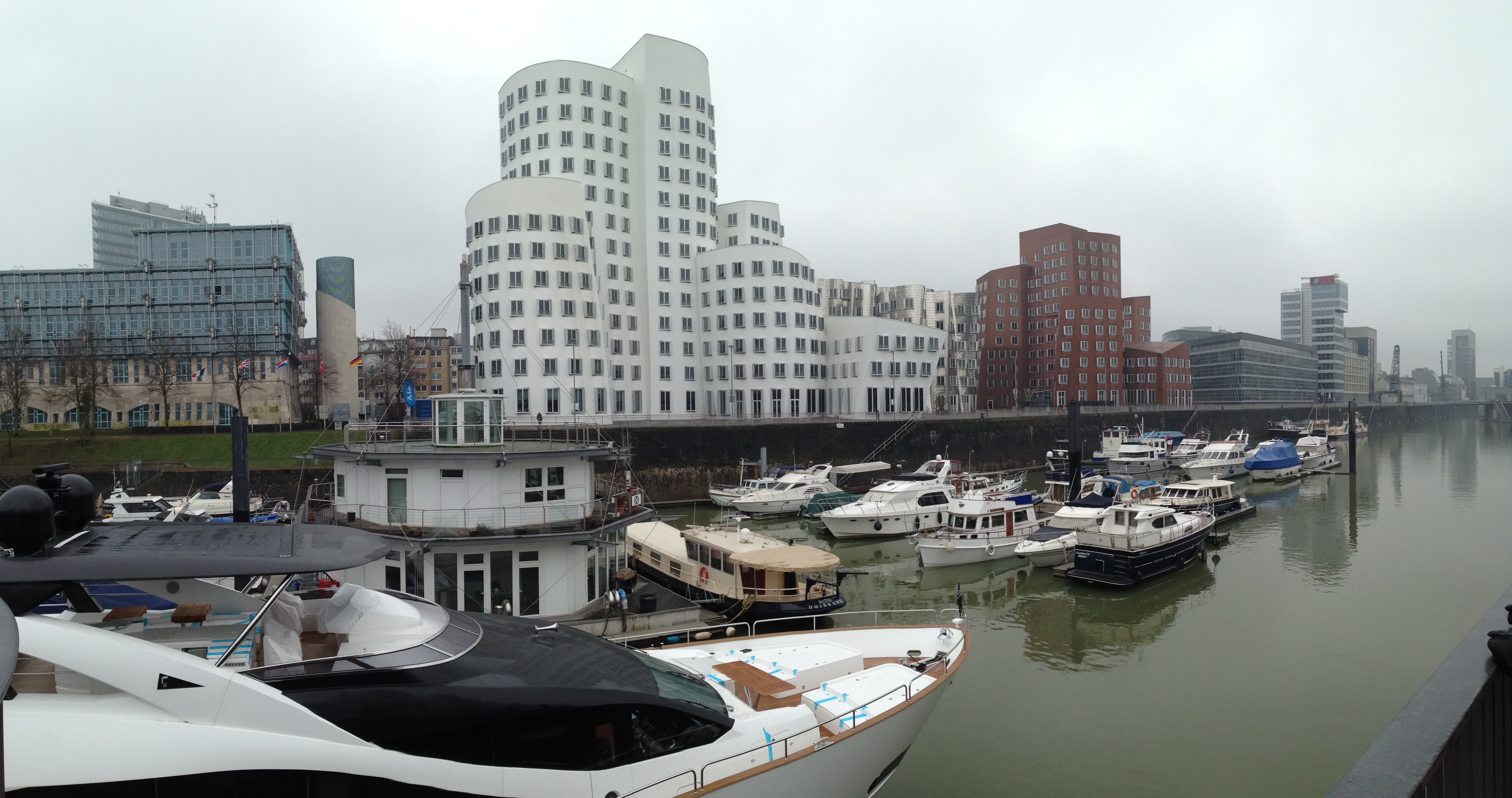 /schnipsel/201302-feb-2013/14-medienhafen-duesseldorf/Foto.JPG