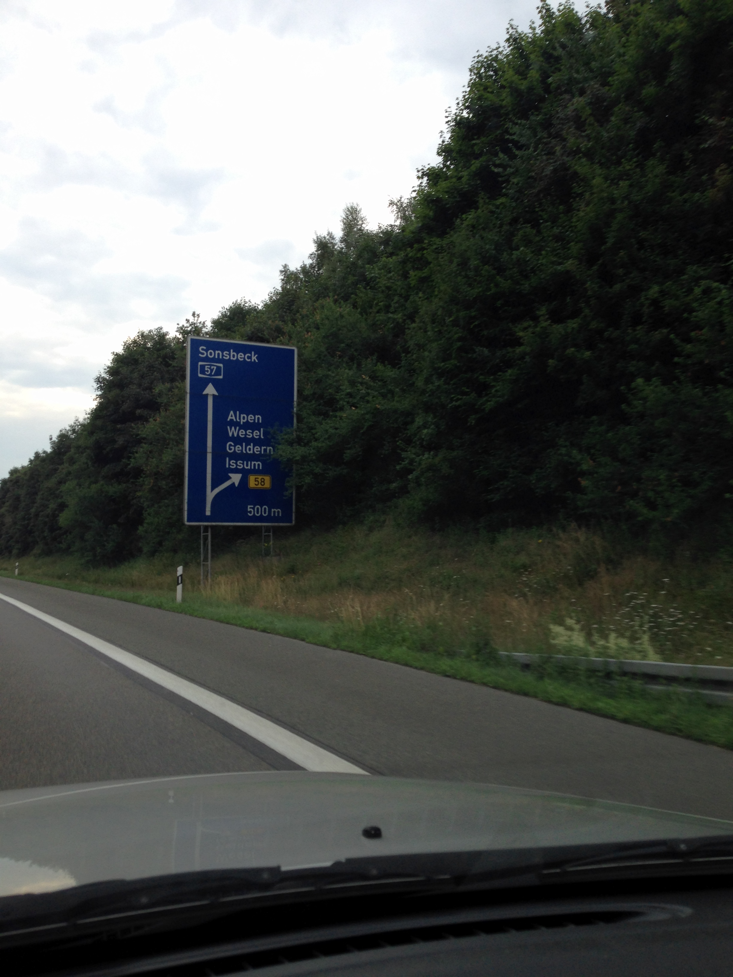 /schnipsel/201306-jun-2013/20-ich-bezweifle-dass-es-da-wirklich-zu-den-alpen-geht/Foto.JPG