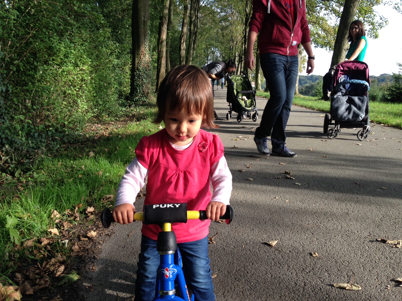 /schnipsel/201409-sep-2014/21-emilia-beim-laufrad-fahren/0IMG_3656.JPG